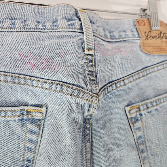 Vintage Signature Levi Strauss Relaxed Fit Denim Jeans Mens 34x32 Actual 32x30 - Picture 7 of 15